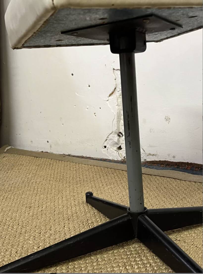 Paire de tabourets métal et skaï vintage