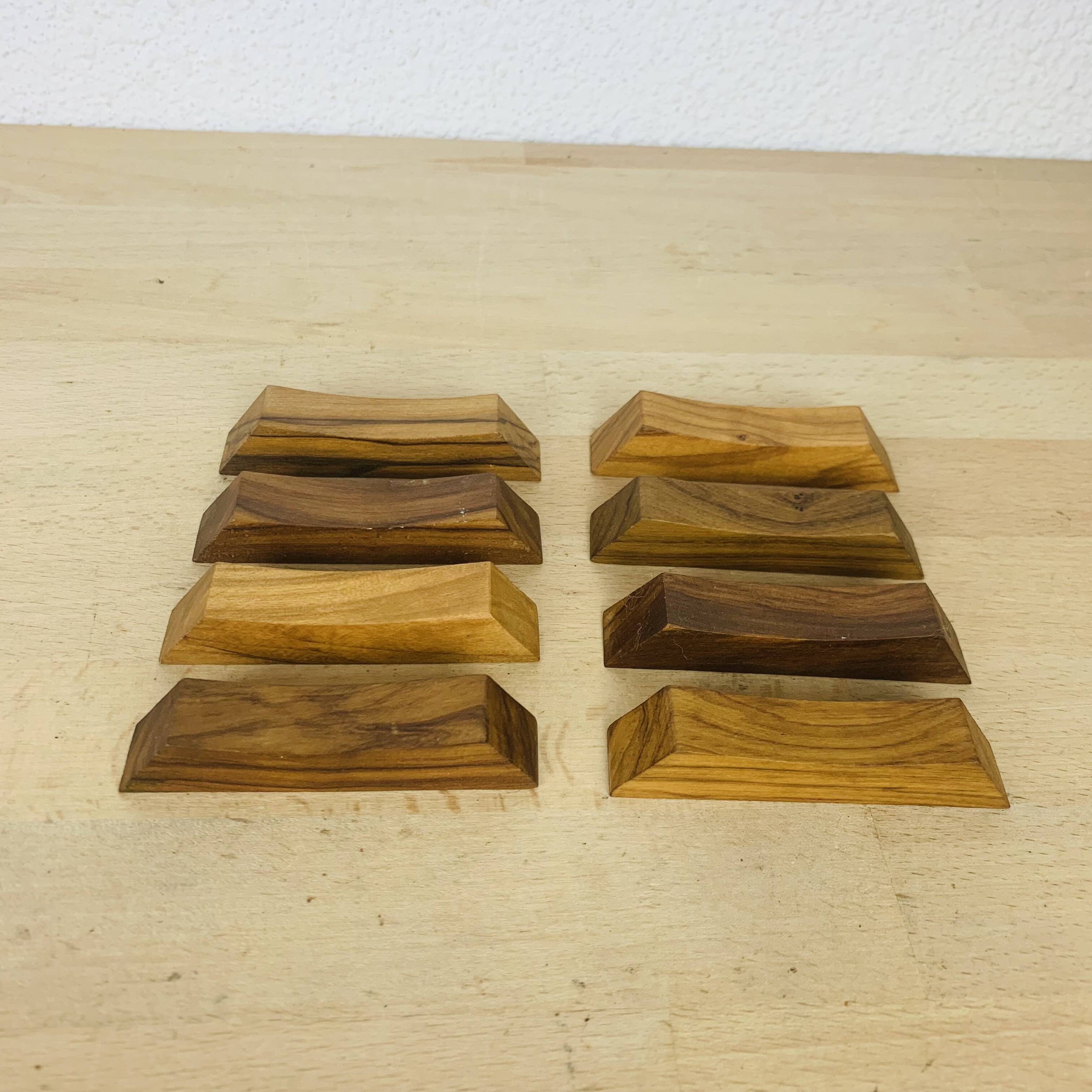 8 olive wood knife holders