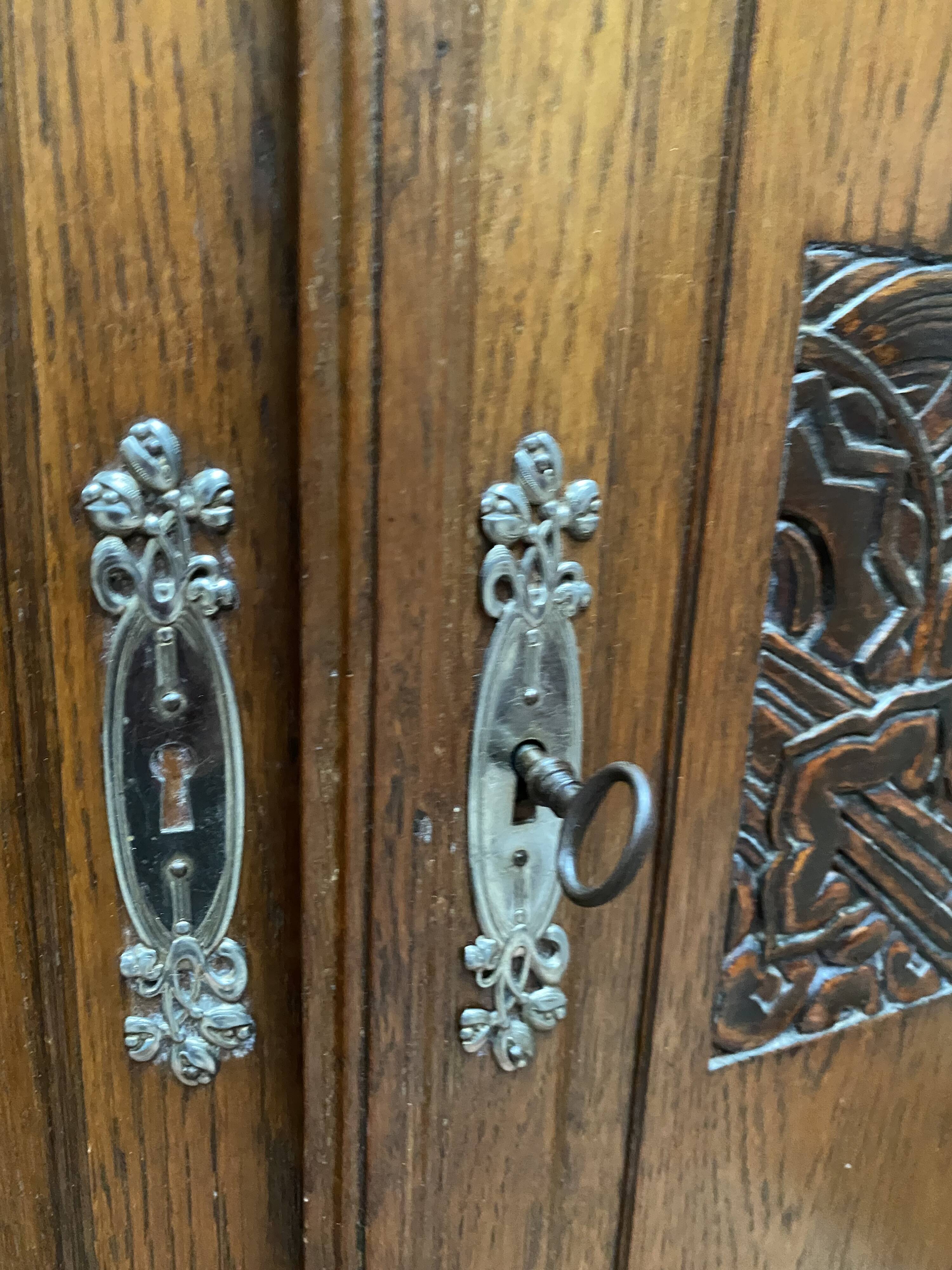 Small Parisian wardrobe