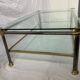 Table basse en verre et laiton