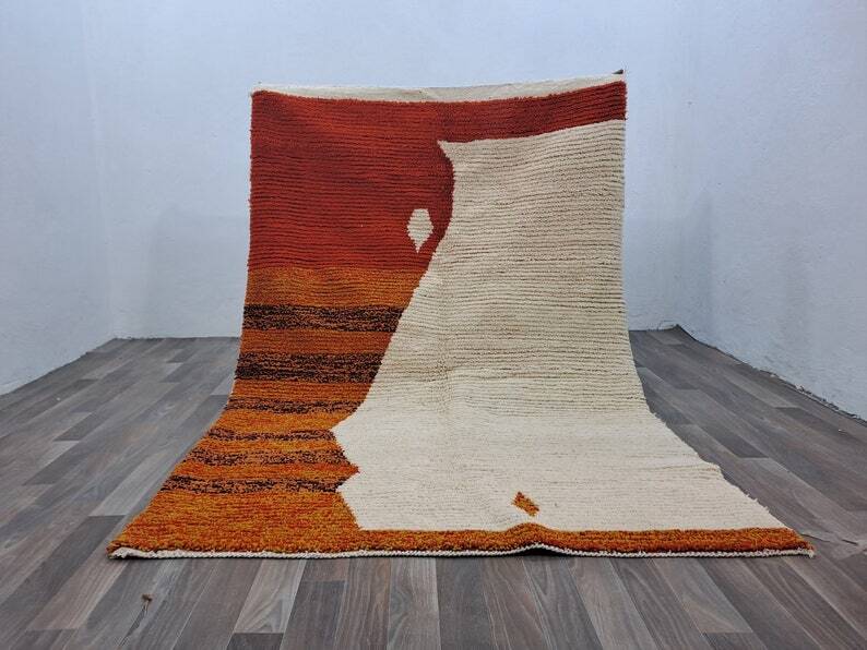 Traditional handmade Moroccan rug, size 150 x 260 cm