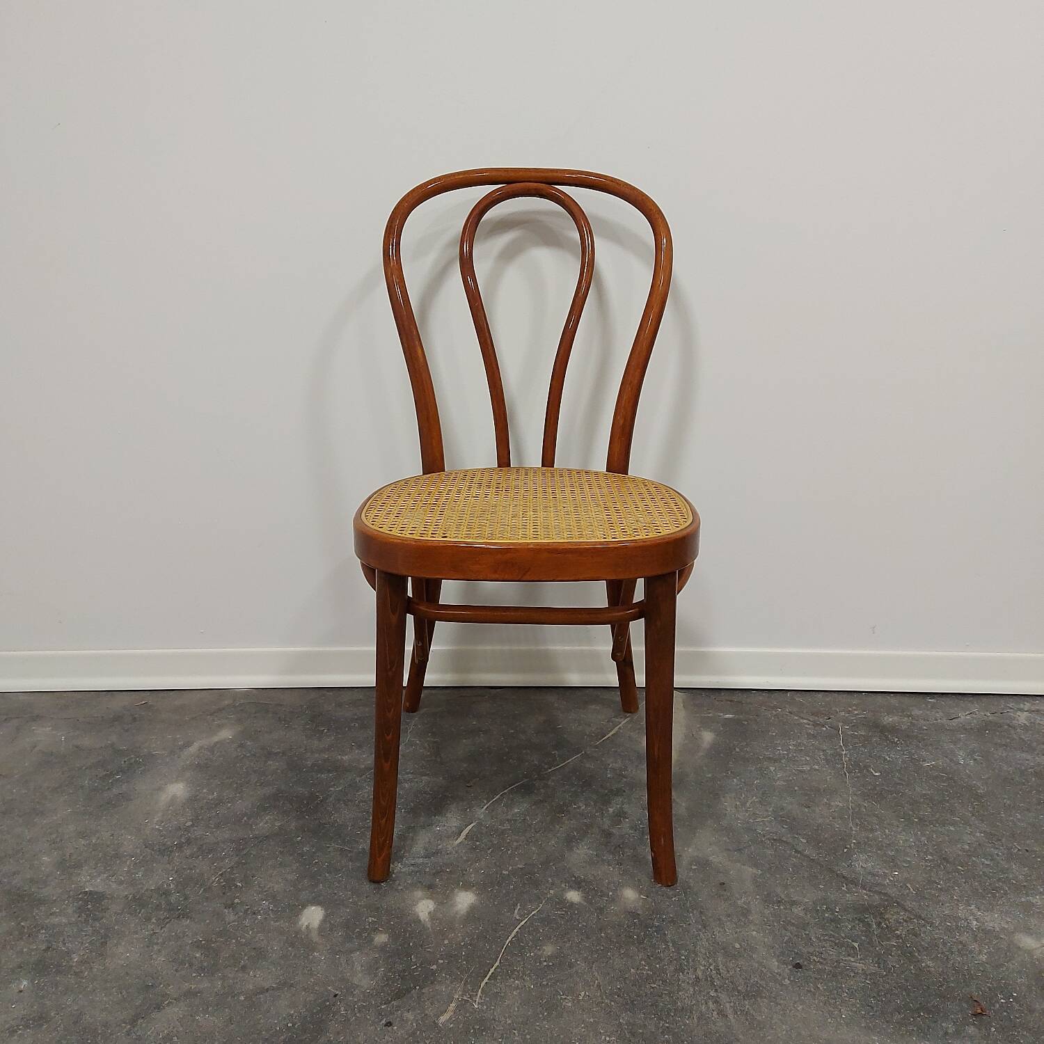 Chaise N.18 en bois courbé années 1980
