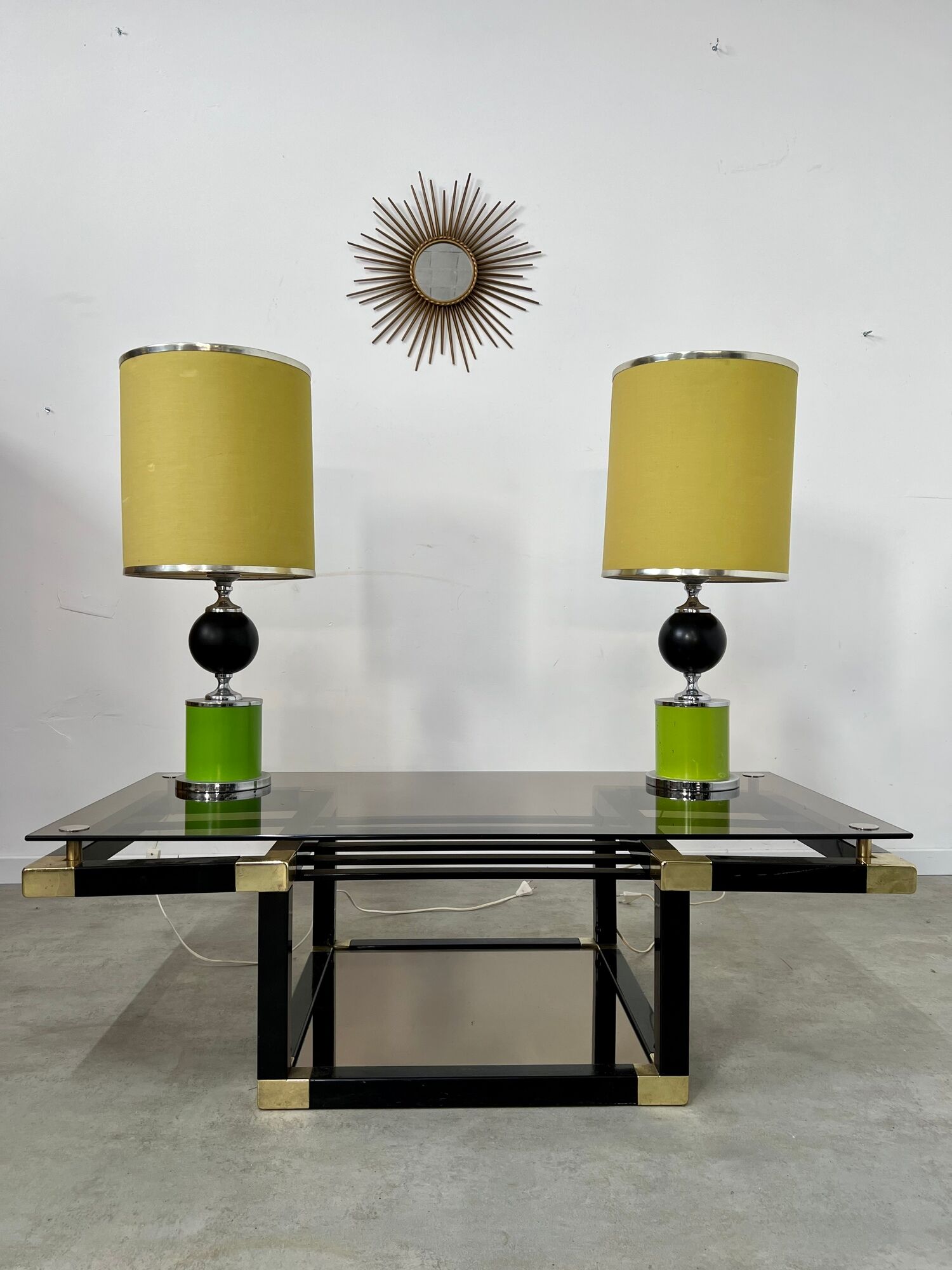 Coffee table in black and gold metal, smoked glass 70 years Romeo Rega vintage