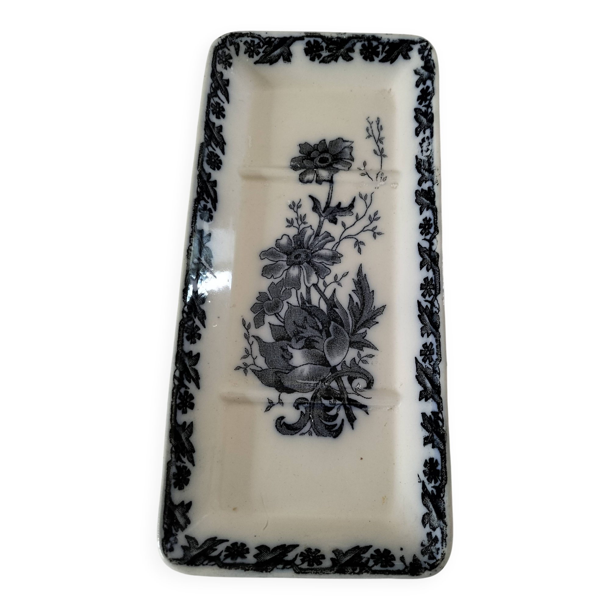 Small Saint-Amand Hamage earthenware tray – Anémone model