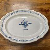 Plat du XIXème en faience "cul noir"