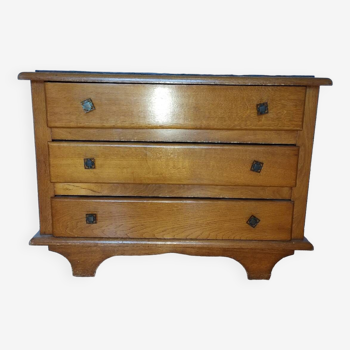 Vintage chest of drawers