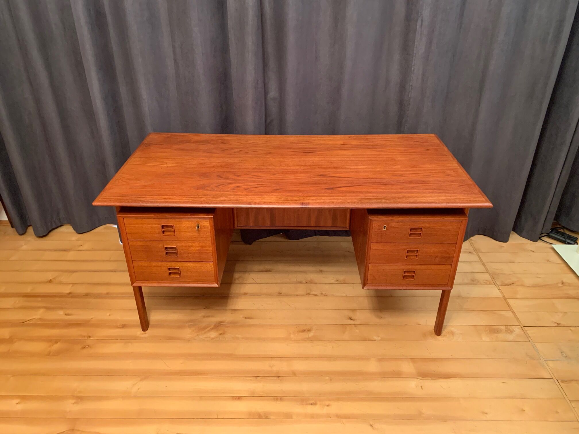 Double-sided desk by Arne Vodder, Brouer Møbelfabrik, Denmark, 1960s