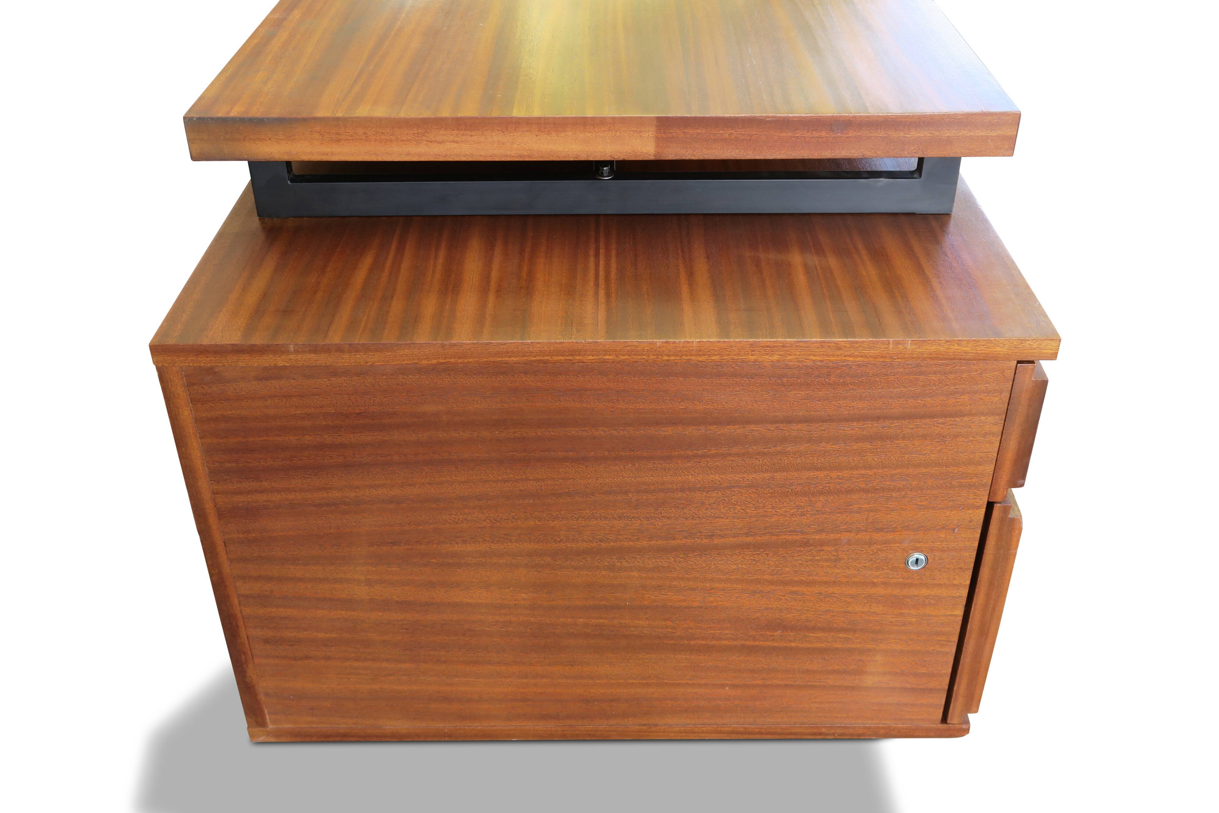 Desk of Pierre Guariche Minvielle edition around 1955