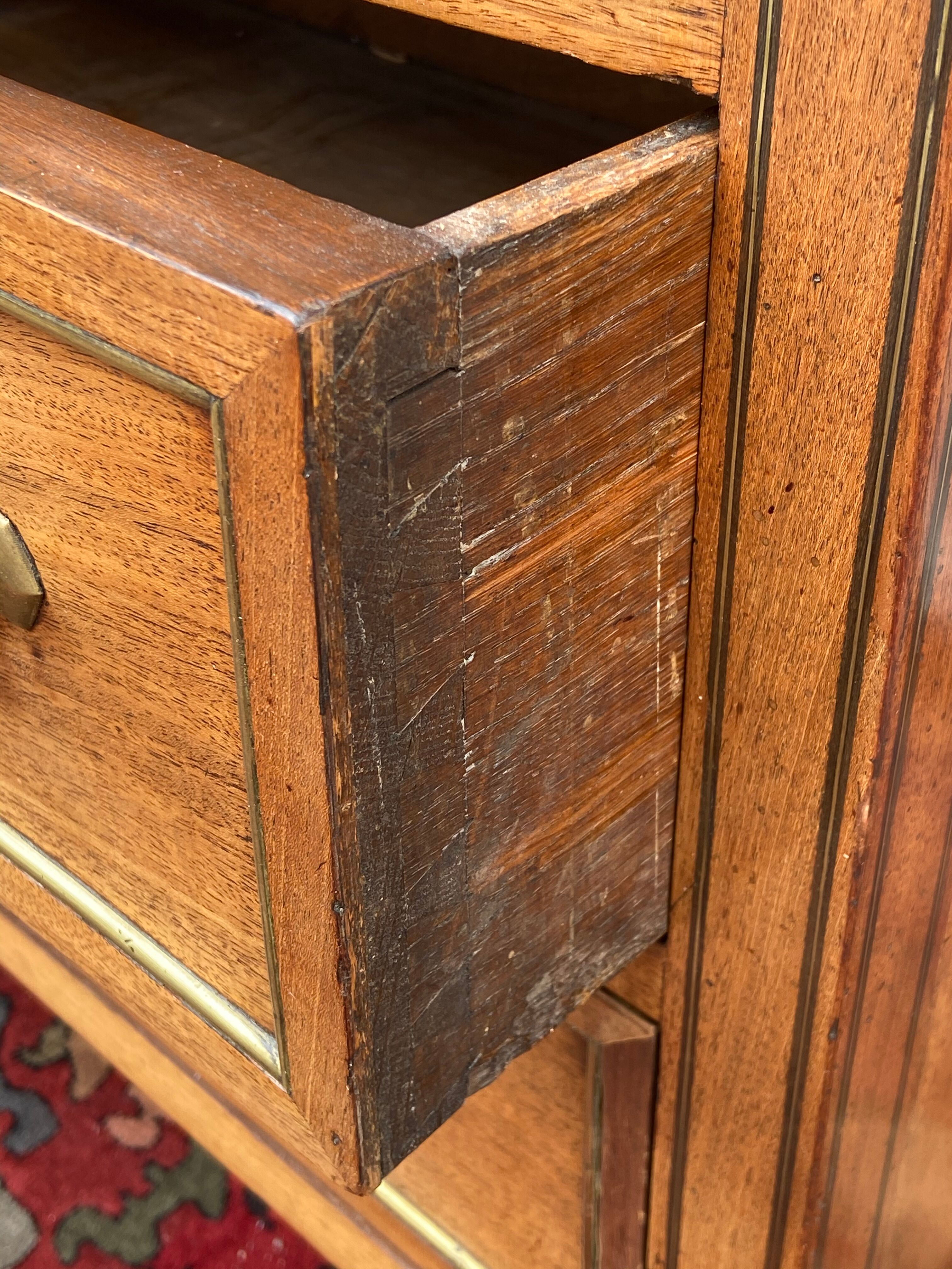 Chest of drawers in mahogany forming secretary of the period louis xvi