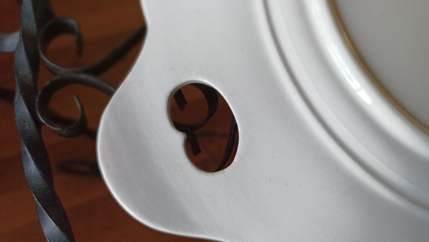 Cake dish by Longwy Vieux Rouen in the early 19th century