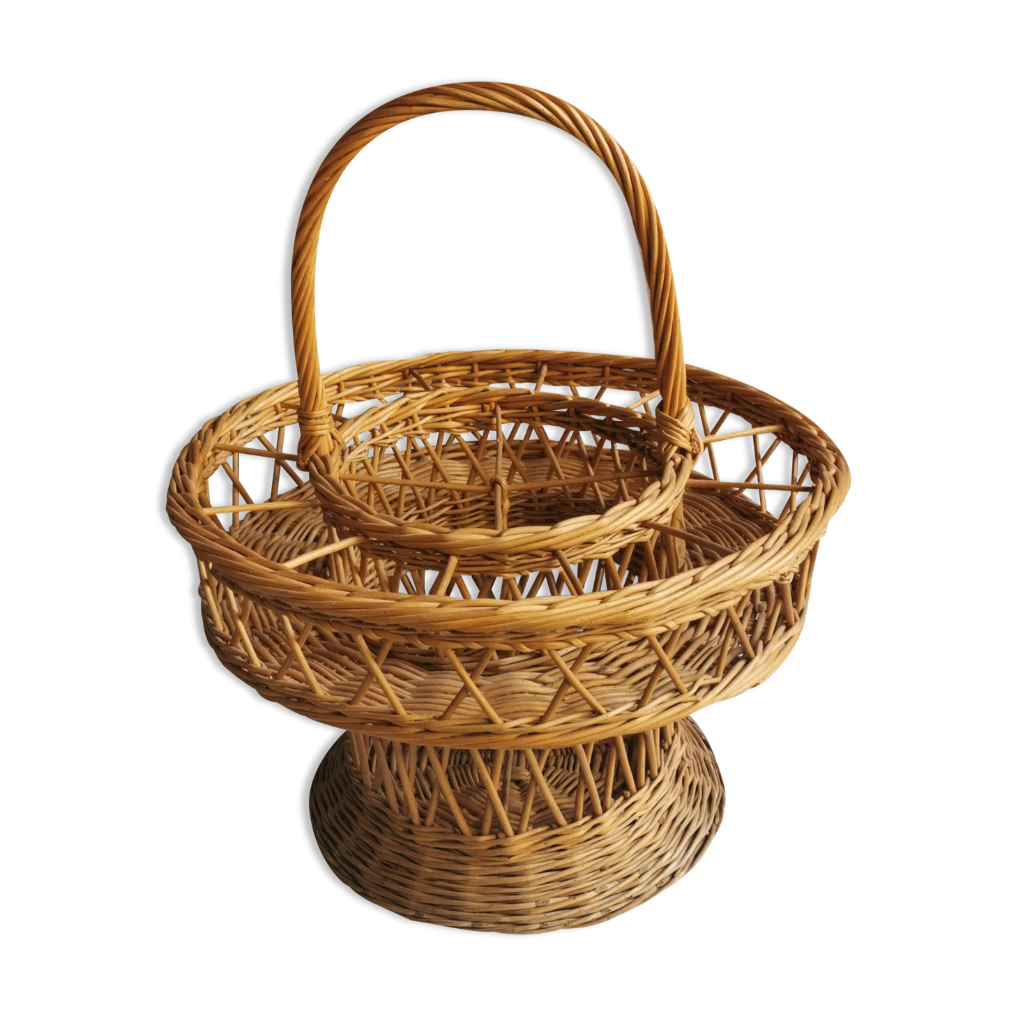 Vintage rattan bar basket