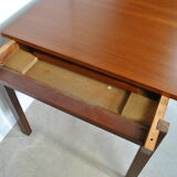Extendable dining table in 1970 teak