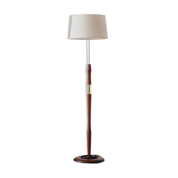 Lampadaire vintage scandinave en bois et laiton doré — Abat-jour beige