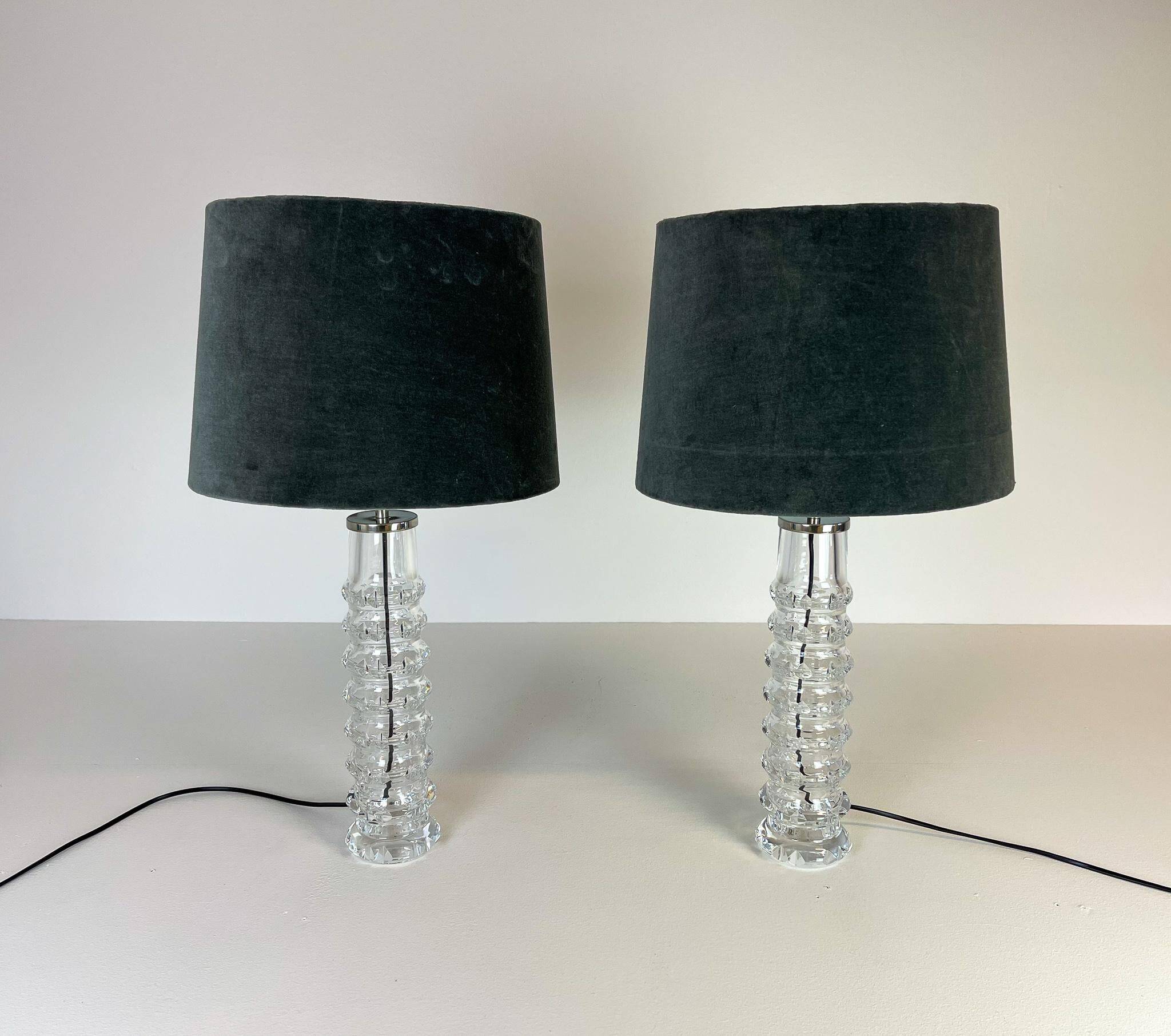 Pair of mid-century crystal lamps by Carl Fagerlund for Orrefors Sweden, 1970s.