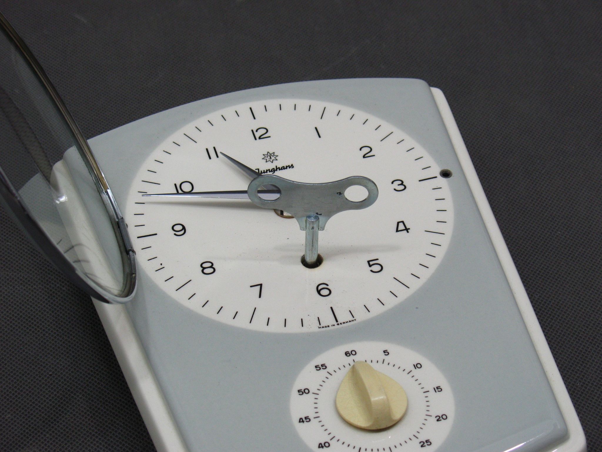Horloge murale de Junghans, années 1950