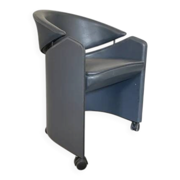 Fauteuil en cuir italien sur roulettes par Matteo Grassi, années 1990.