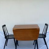 Salle à manger en teck avec 2 chaises danoises