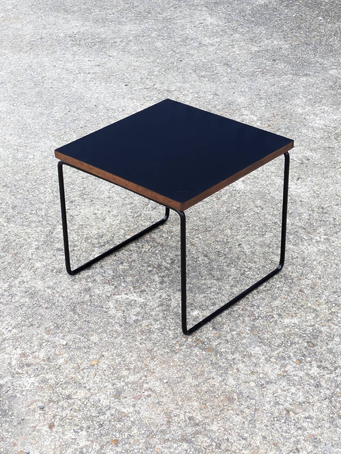 Vintage coffee table called "flying" by Pierre Guariche, Steiner edition, 1960s