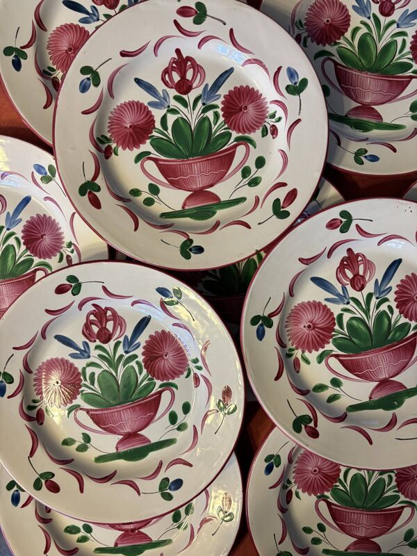 Assiettes Saint Clément Au vase fleuri