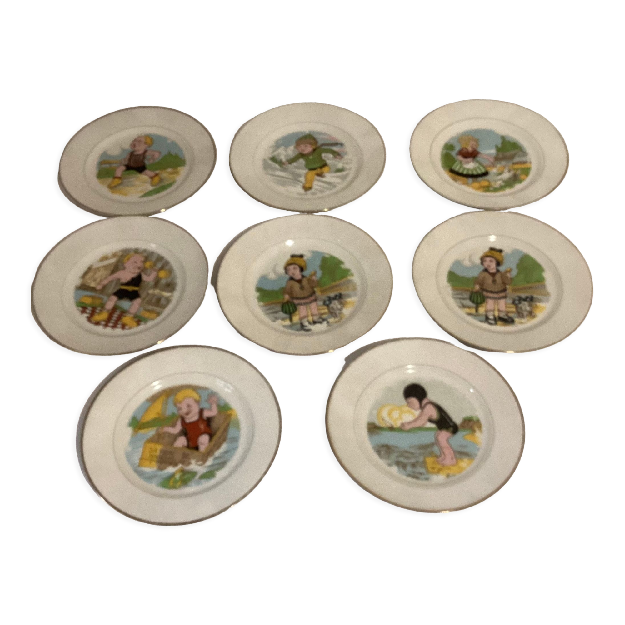 Set of 8 old dessert plates