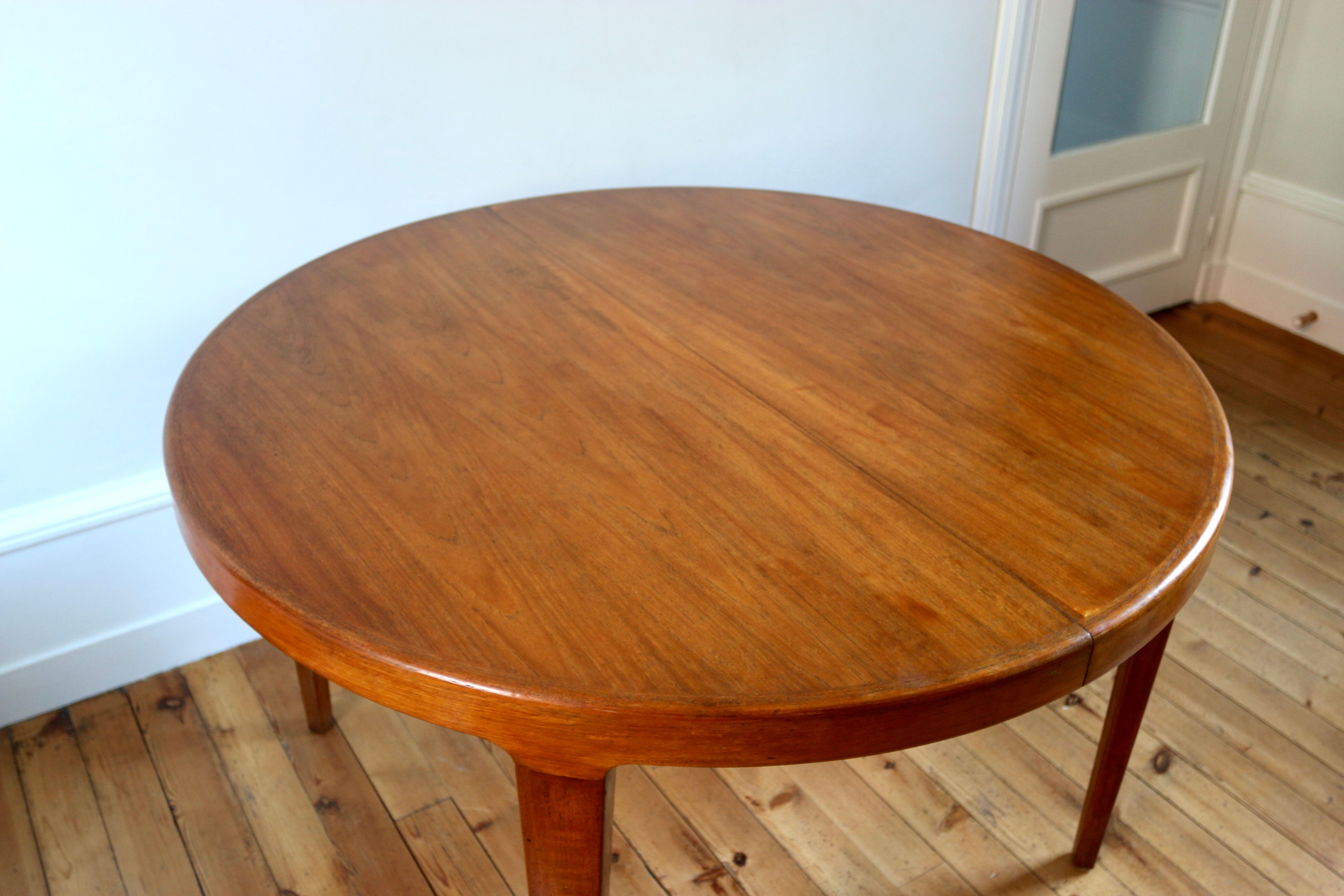 Scandinavian teak table by Johannes Andersen 1960