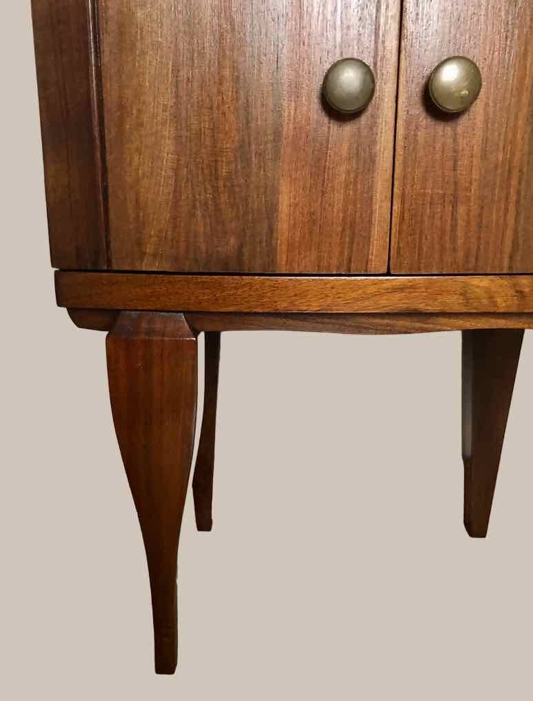 Table de chevet vintage pieds fuseau