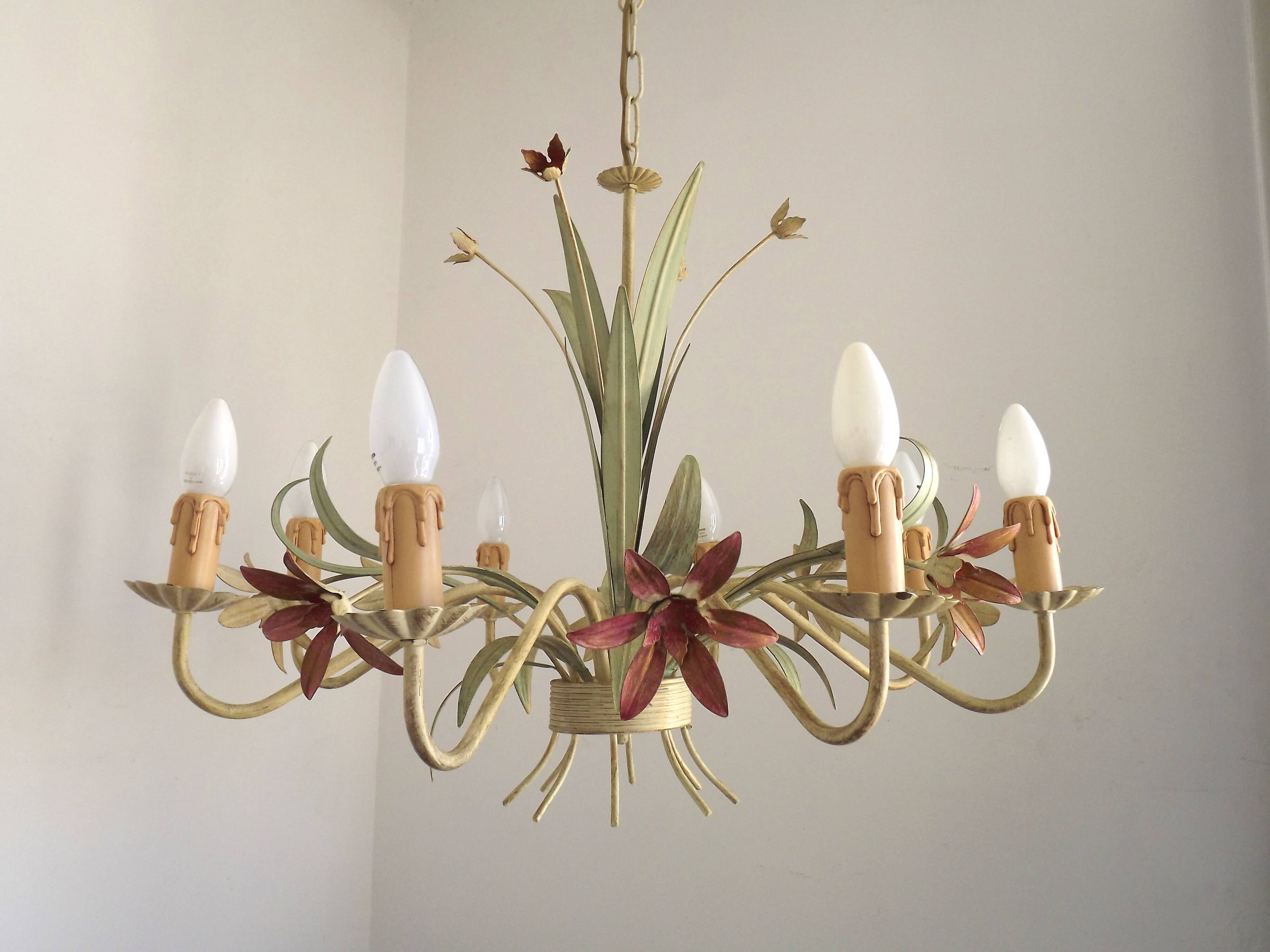 Italian vintage metal chandelier with 8 lights, Mathias bouquet, pink flowers.