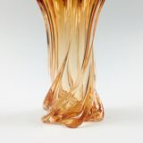 Vase en verre de Murano torsadé Italie années 1960