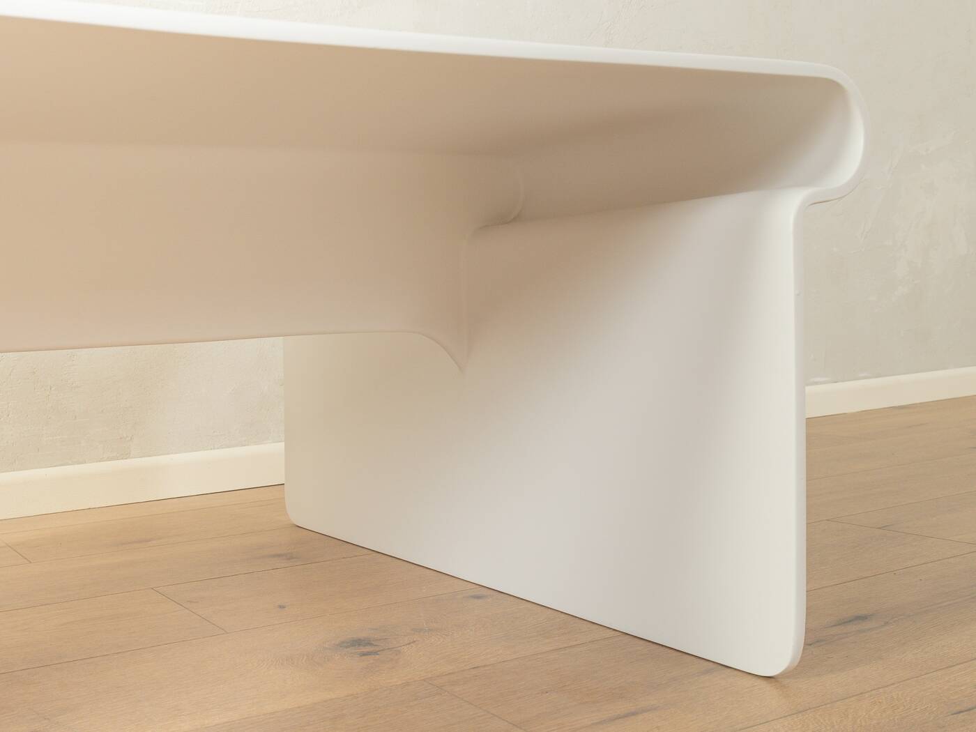 Space Age coffee table from the 1970s, high-quality frame made of white plastic
