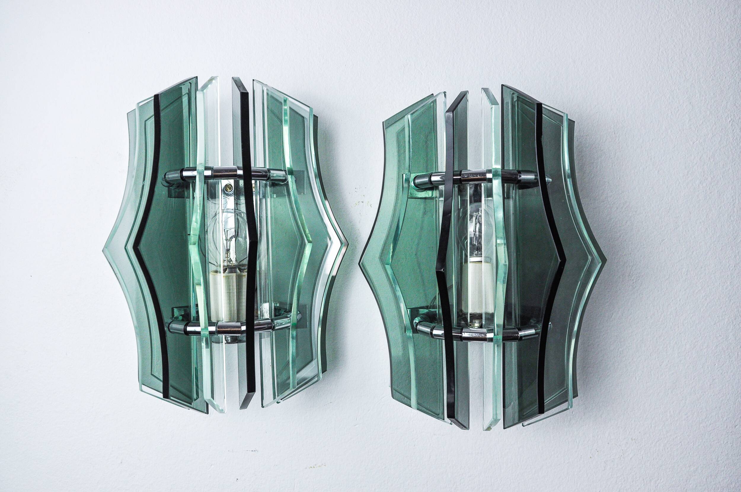 Pair of Veca wall lights, green murano glass, Italy 1970