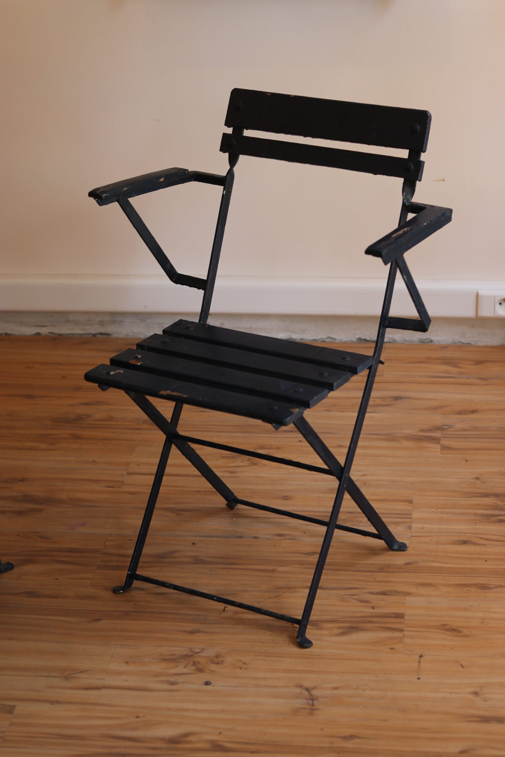 Rare set of 4 folding garden chairs from the 1950s.