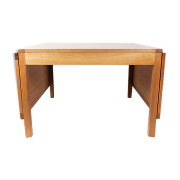 Dining table with extensions, model 5360, of walnu by Børge Mogensen, 1960s