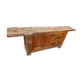 Carpenter's workbench