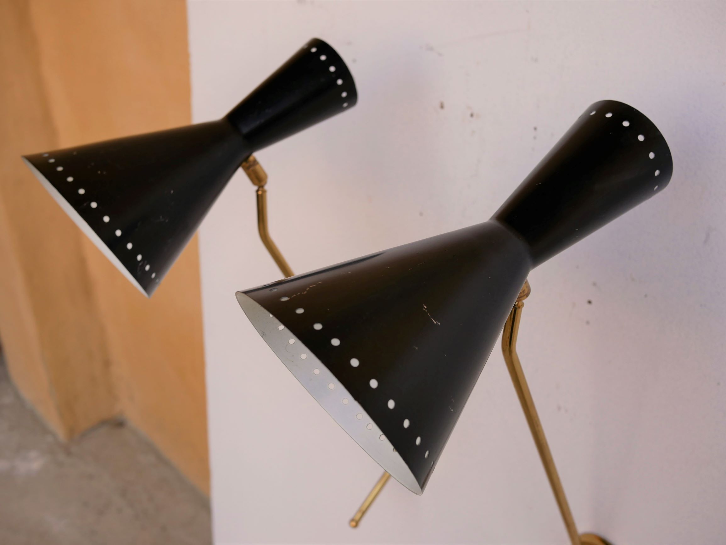 Vintage "Diabolo" wall apply in black metal and brass