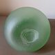 Fiole à oreilles, de couleur verte, en pâte de verre de murano