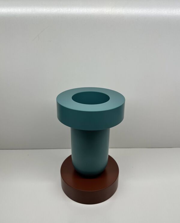 Vase Mirto Ettore Sottsass pour Marutomi Japan 1997 Plastique Laqué Bleu Gr