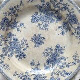 8 flat ironstone plates “Fleurette” Gien