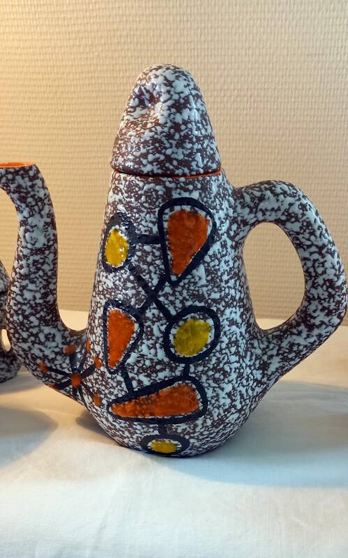 Coffee service Le Vaucour Vallauris from the 1950s-60s.