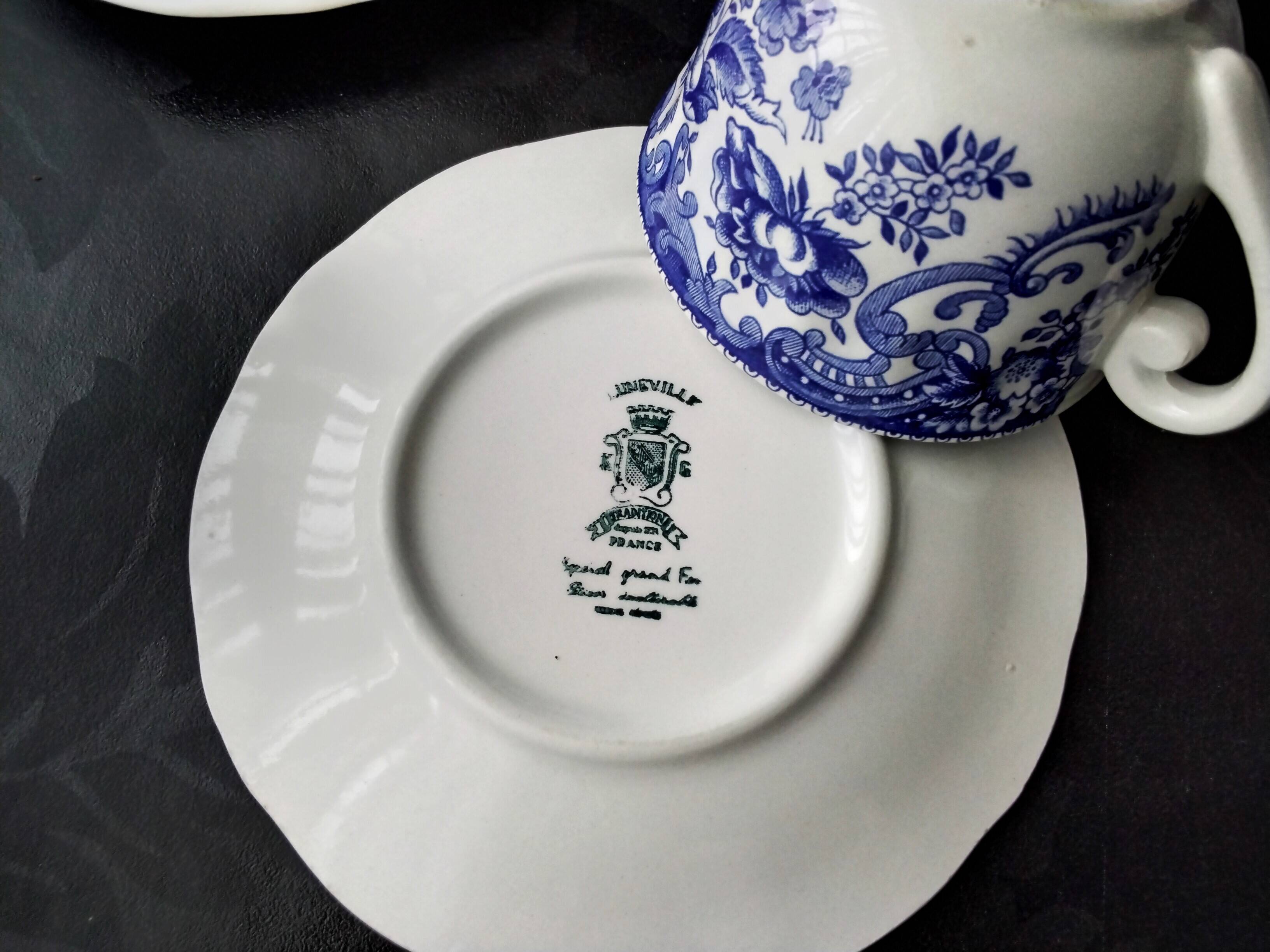 3 Lunéville KG earthenware coffee cups