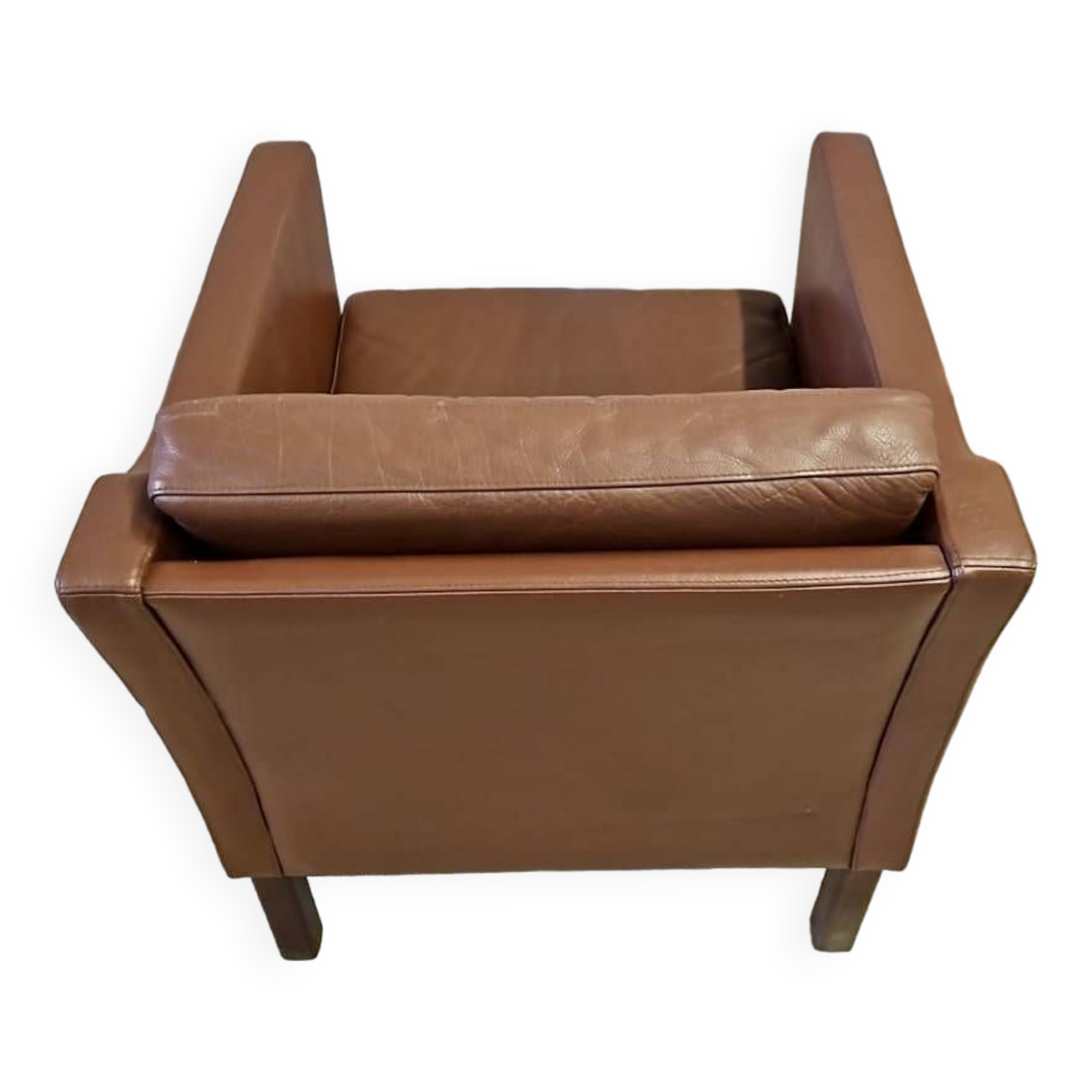 Fauteuil danois en cuir marron à dossier bas 1960