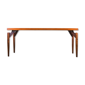 Table basse en teck moderne