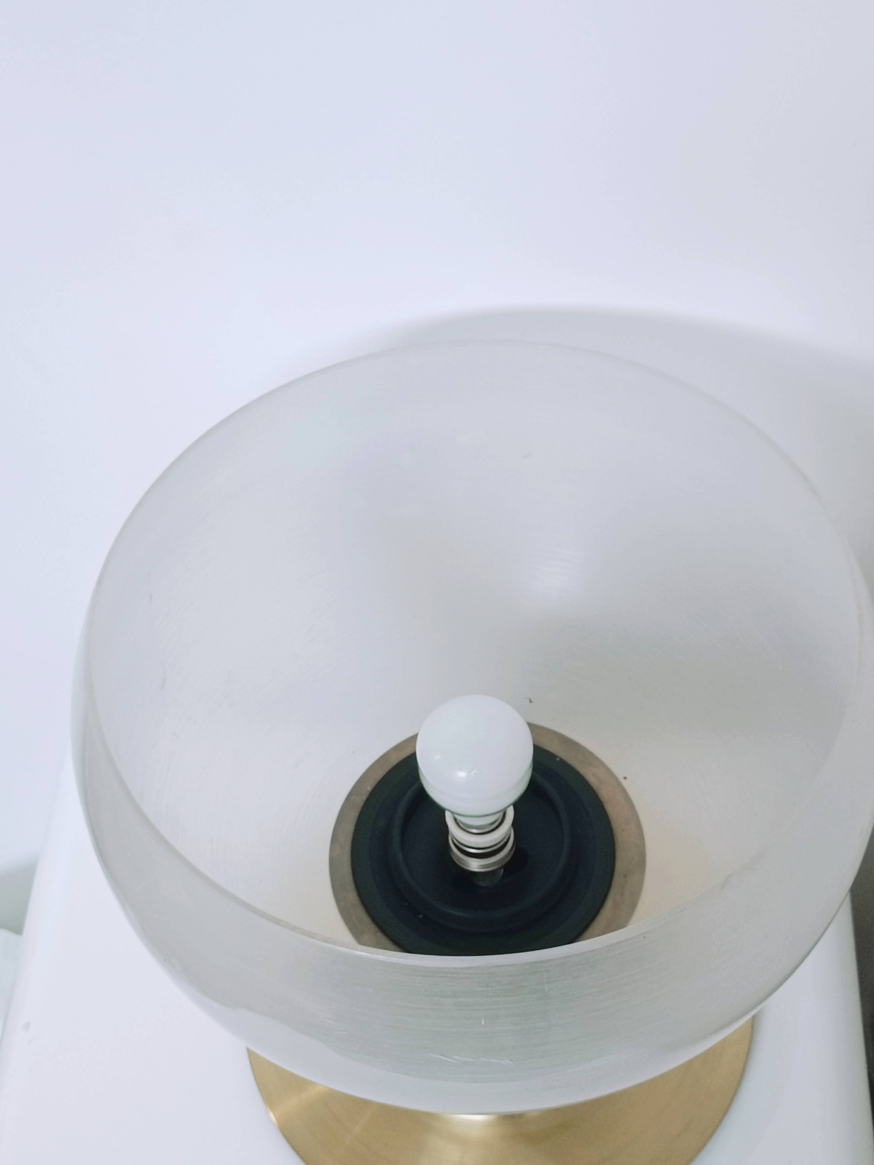 Lampe en laiton Italie 1970s