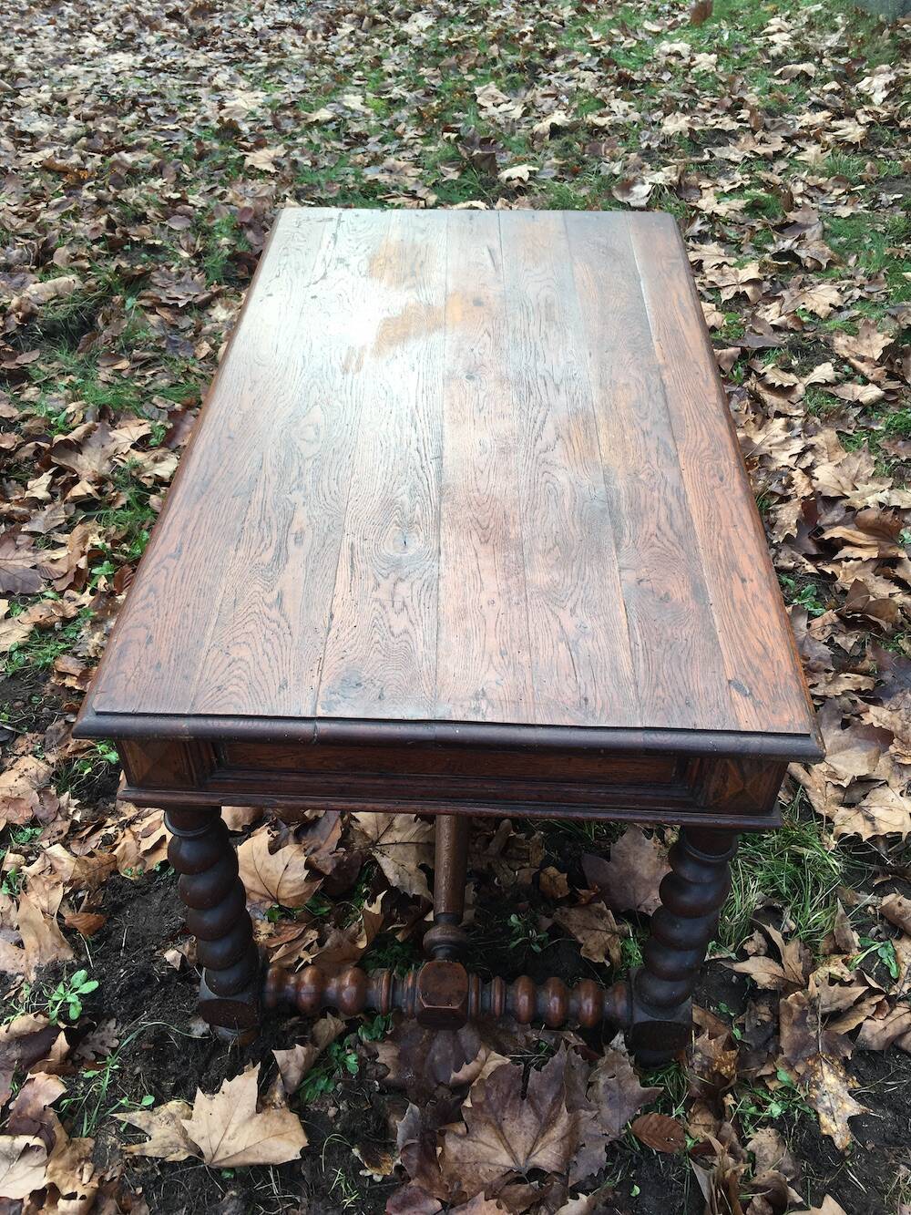 Louis XIII twisted farm table / Turned wooden desk