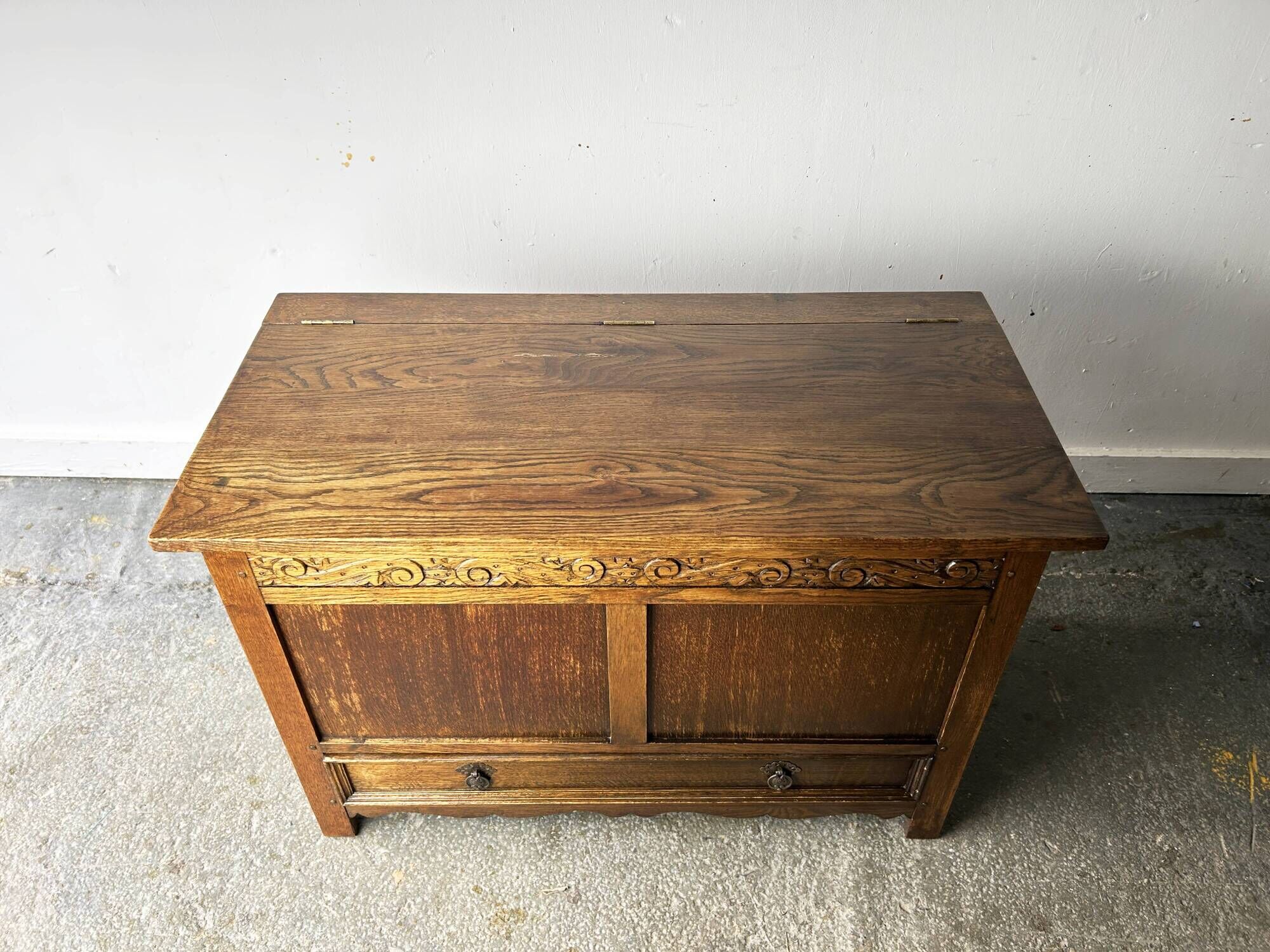 Early 20th Century Oak Blanket Box Mule Chest with Drawer Jacobean Style