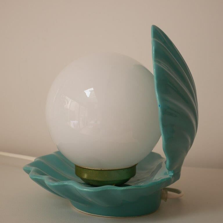 Blue shell lamp