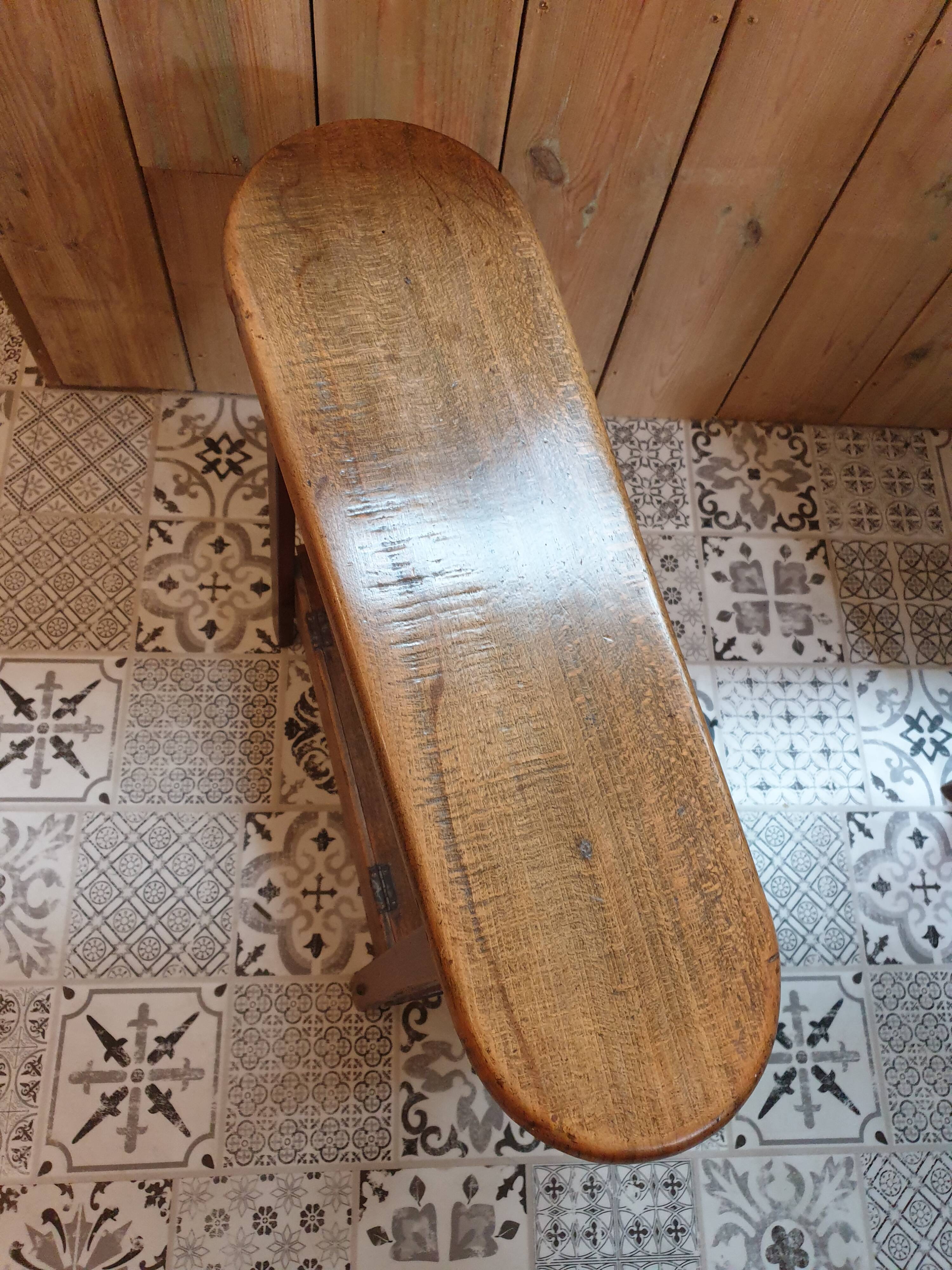 Shoeshine chest bench