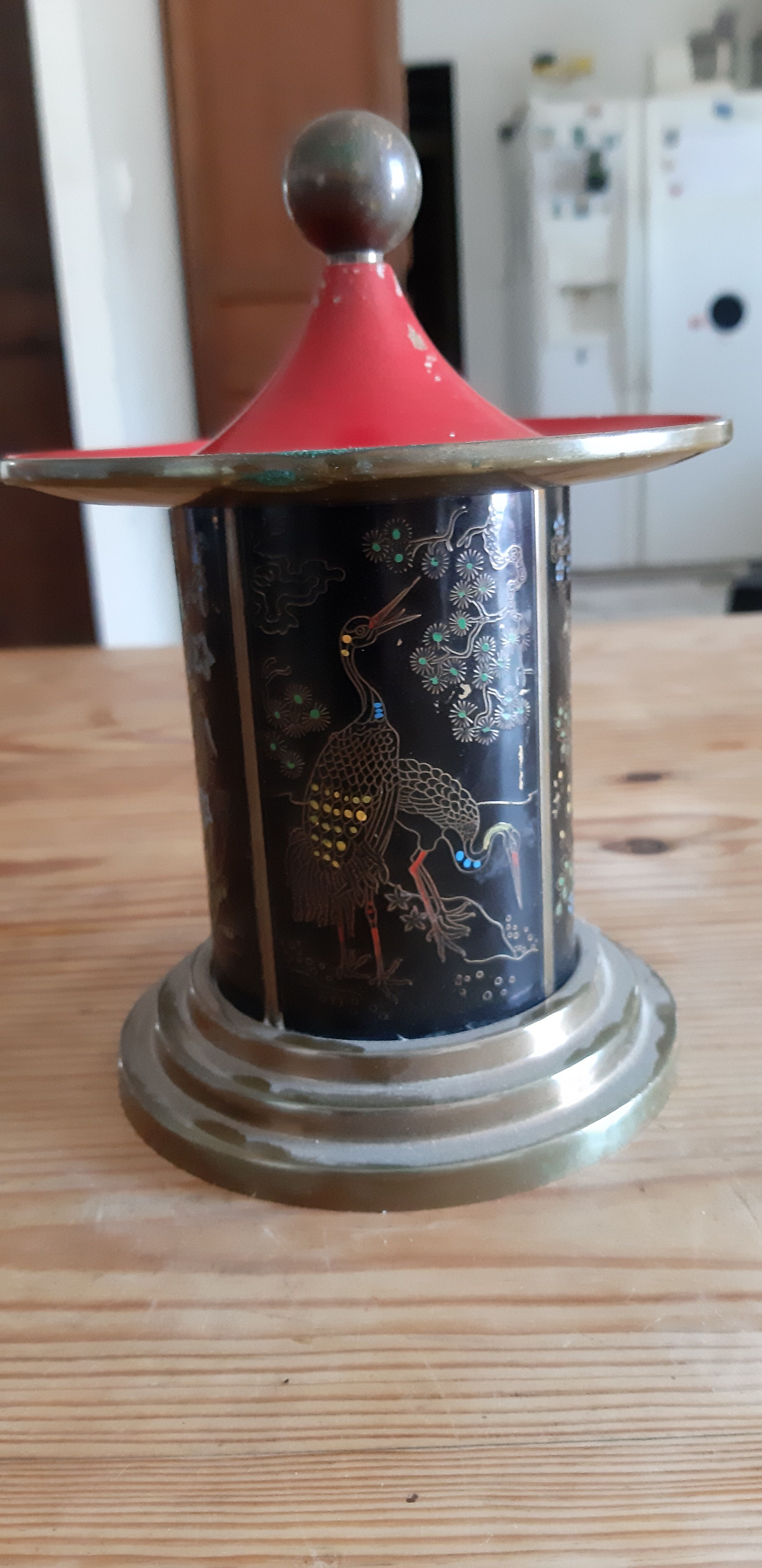 Cigarettes holder vintage metal enamelled