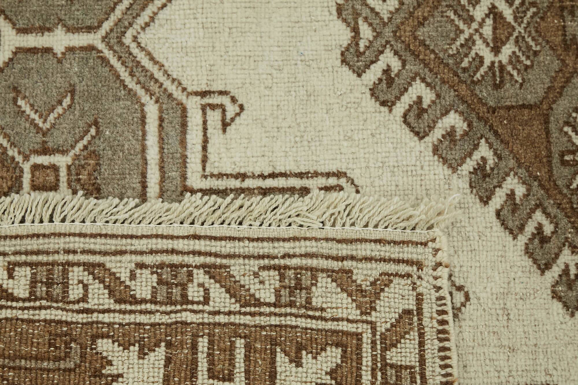Turkish Vintage Anatolian Rug 140 cm x 214 cm