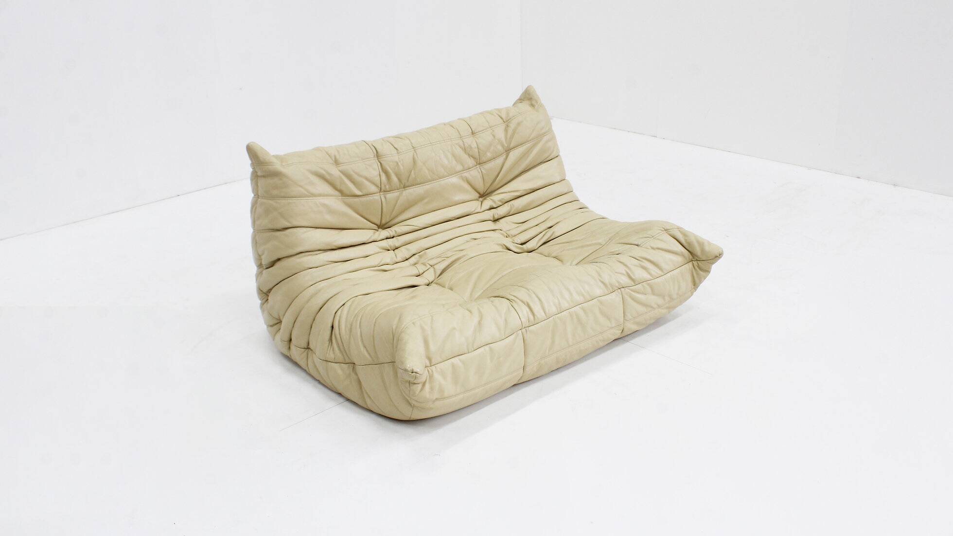 Vintage Togo Ligne Roset 2 seater sofa in leather by Michel Ducaroy