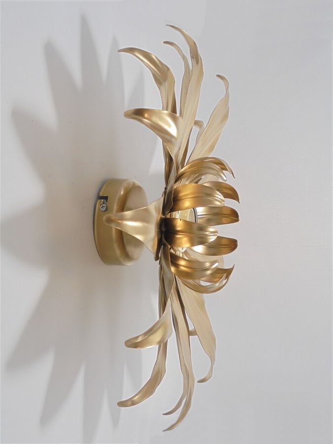 Golden flower sconce
